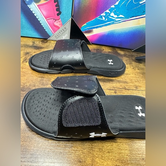 Under Armour Women's Ignite 7 Slides Sandal Flip Flop size 8 black - Picture 8 of 11